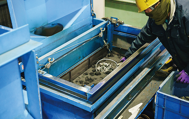  乾式流動層式比重選別装置